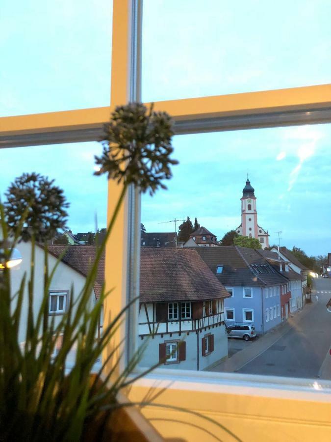Wohnung 2 - nur 5 Fahrminuten vom Europapark Ettenheim Exterior foto